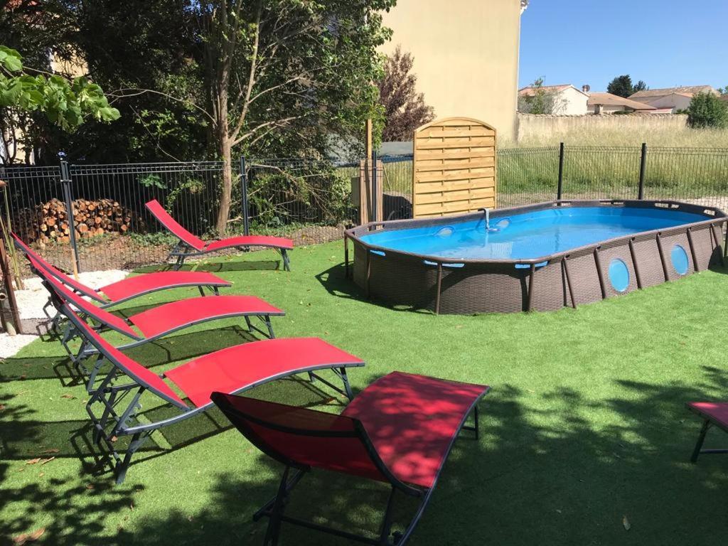 Villa, Piscine, Jardin, Barbecue, Proche Centre Orange (Vaucluse)